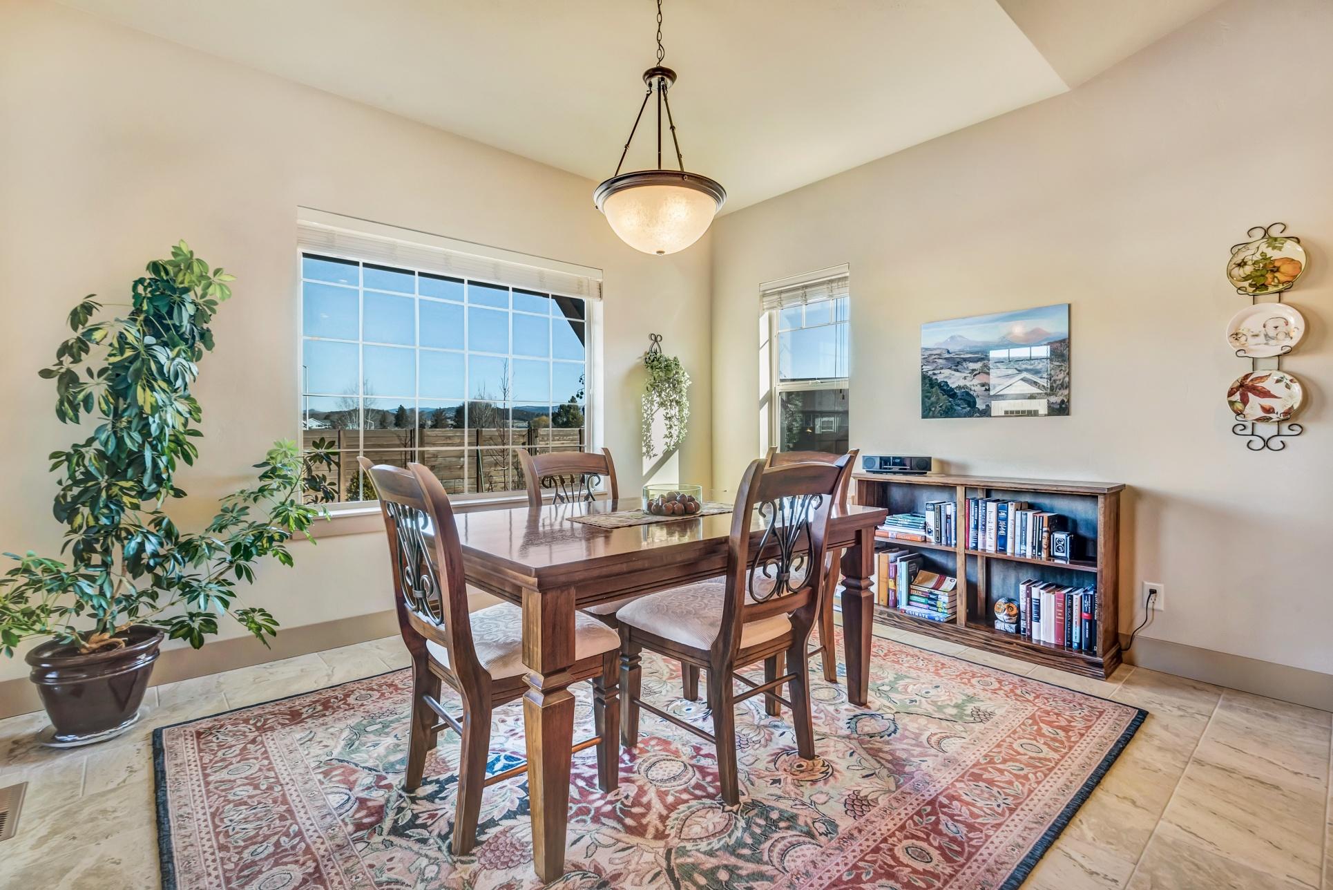 Saddle Ridge - Residential