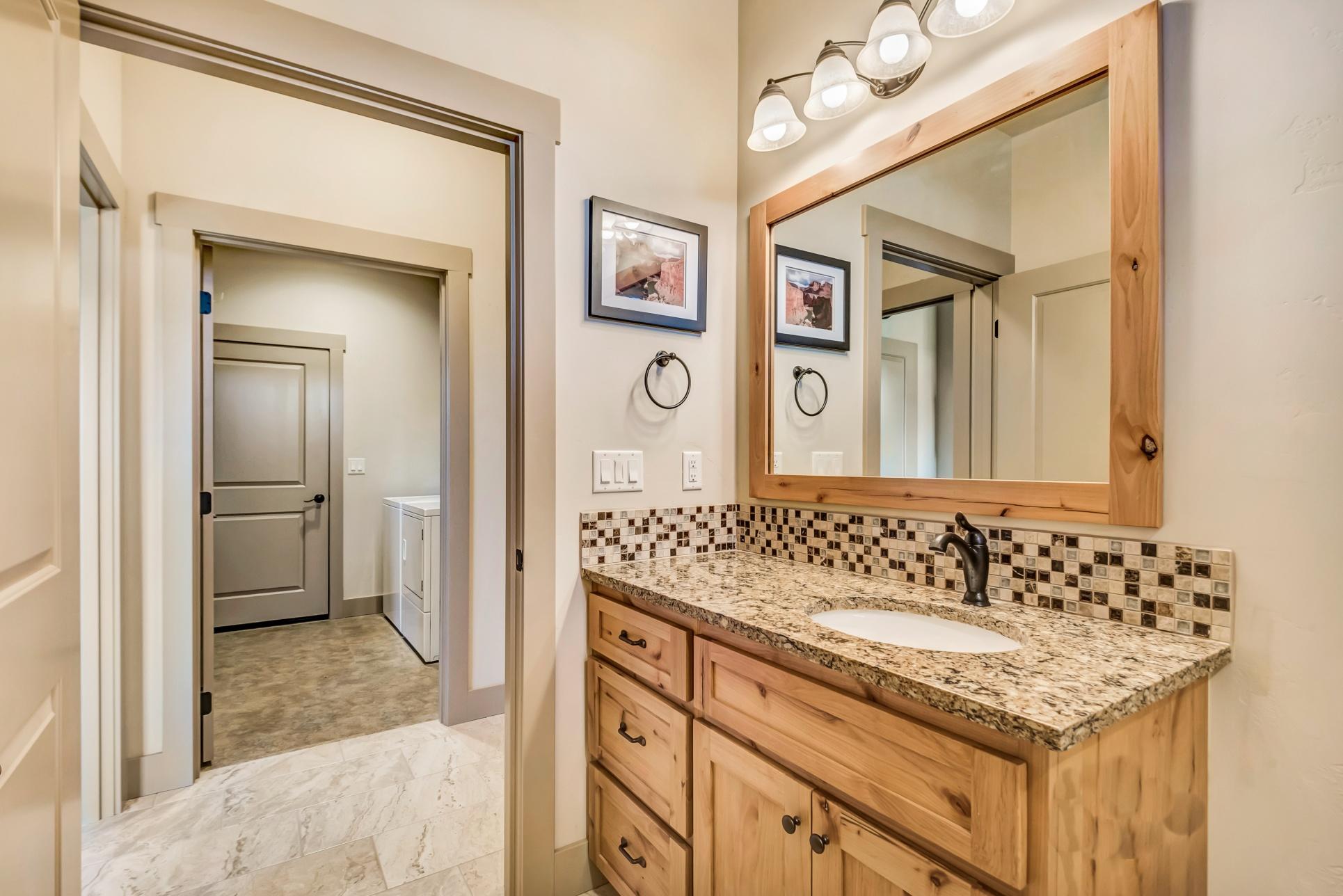 Saddle Ridge - Residential