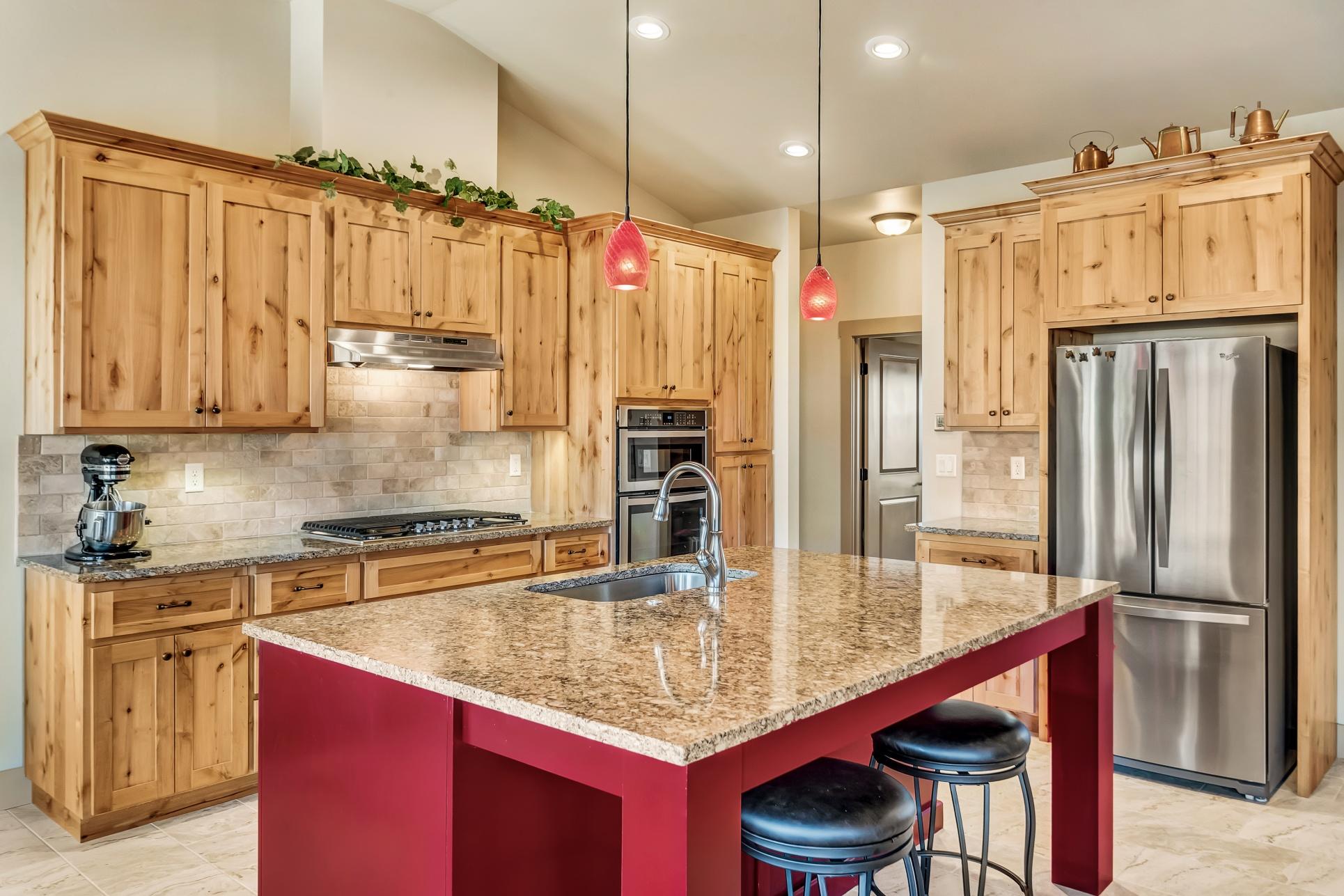 Saddle Ridge - Residential