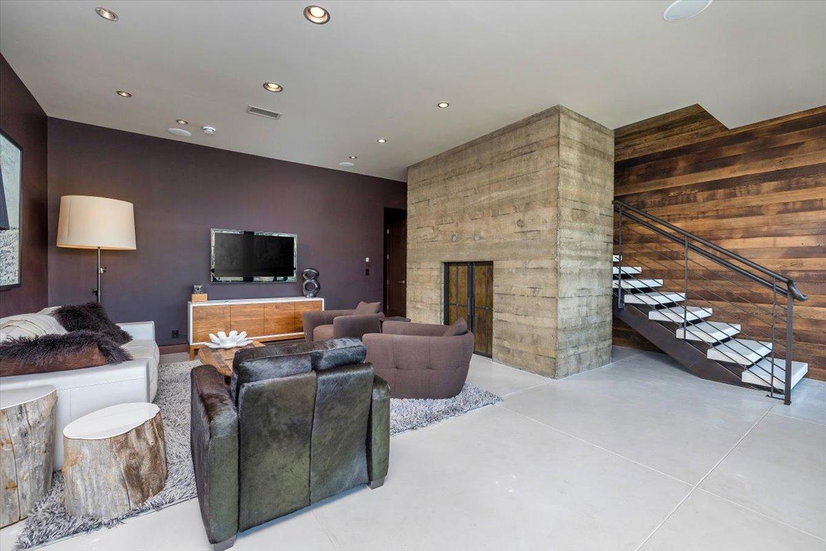 Deschutes River Ranc - Residential