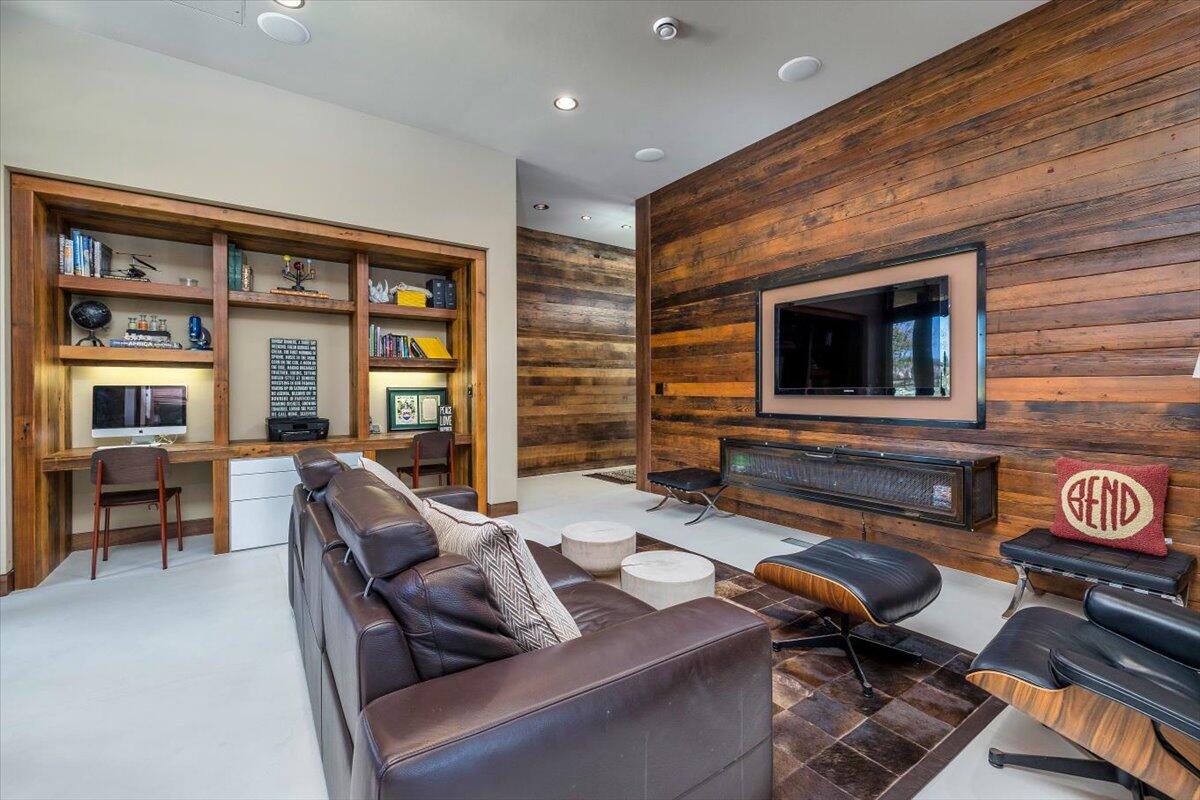 Deschutes River Ranc - Residential