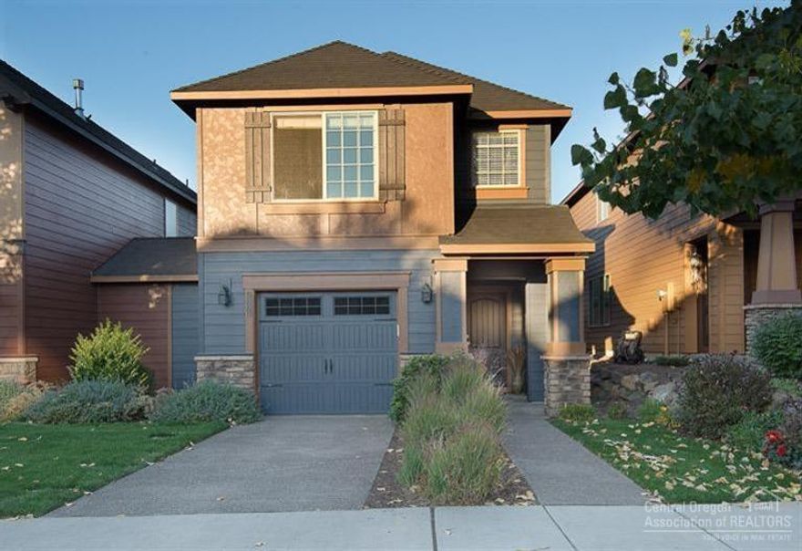 Incredibly well maintained home in the popular neighborhood of Westview Villas. Close proximity to shopping, trails, and downtown Bend. The oversized single car garage gives extra room for storage or a work bench. Private low maintenance back patio is wonderful for entertaining.