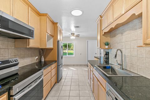 Tiny photo for 1380 Rogue River Highway, Gold Hill, OR 97525 (MLS # 220217356)