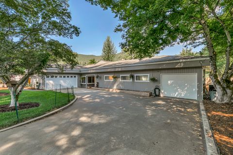 Tiny photo for 1380 Rogue River Highway, Gold Hill, OR 97525 (MLS # 220217356)