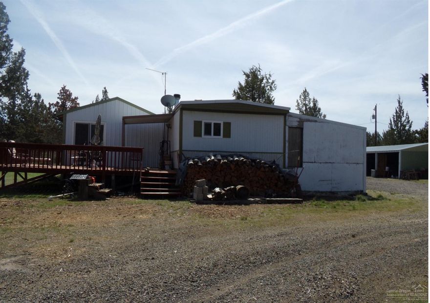 Incredible views of Smith Rock Recreational Area and valley.