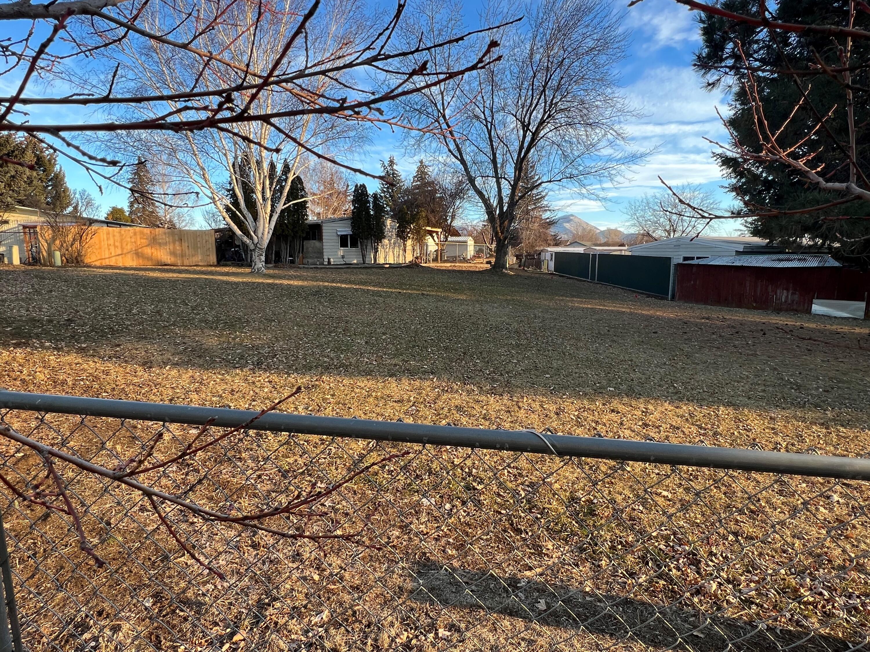 Country Green - Residential