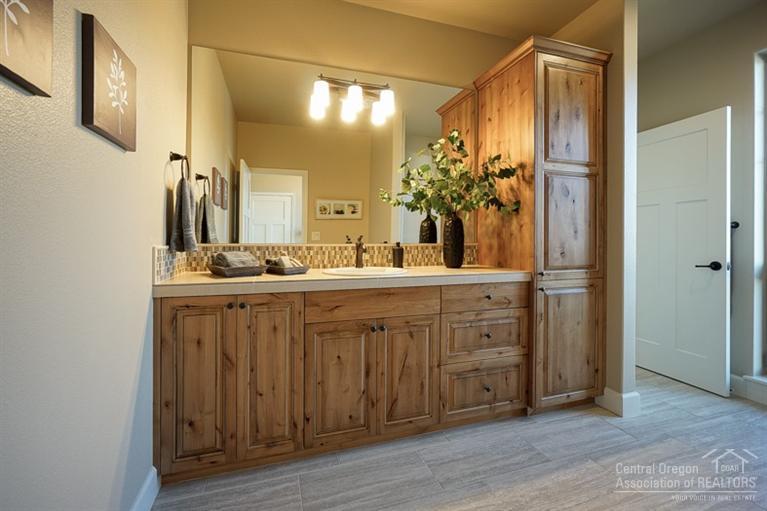 Eagle Crest - Residential