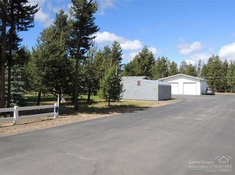 Tiny photo for 53827 Yoho Drive, La Pine, OR 97739 (MLS # 220212530)