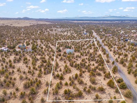 Tiny photo for 23445 Butterfield Trail, Bend, OR 97702 (MLS # 220215542)