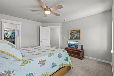 Tiny photo for 60507 Hedgewood LN, Bend, OR 97702 (MLS # 220224435)