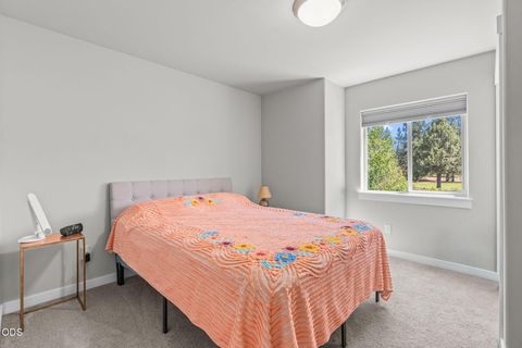 Tiny photo for 60507 Hedgewood LN, Bend, OR 97702 (MLS # 220224435)