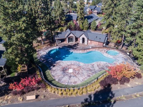 Tiny photo for 60507 Hedgewood LN, Bend, OR 97702 (MLS # 220224435)