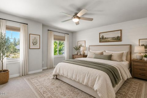 Tiny photo for 60507 Hedgewood LN, Bend, OR 97702 (MLS # 220224435)