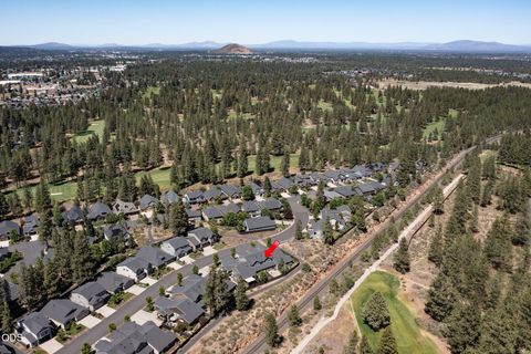 Tiny photo for 60507 Hedgewood LN, Bend, OR 97702 (MLS # 220224435)