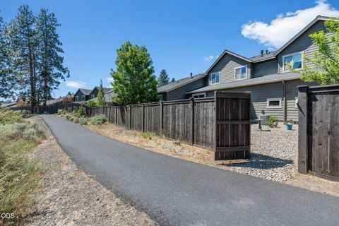 Tiny photo for 60507 Hedgewood LN, Bend, OR 97702 (MLS # 220224435)