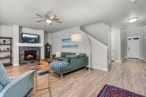 Tiny photo for 60507 Hedgewood LN, Bend, OR 97702 (MLS # 220224435)