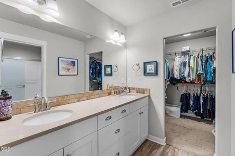 Tiny photo for 60507 Hedgewood LN, Bend, OR 97702 (MLS # 220224435)
