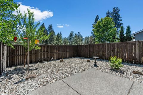 Tiny photo for 60507 Hedgewood LN, Bend, OR 97702 (MLS # 220224435)