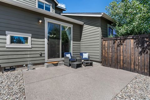 Tiny photo for 60507 Hedgewood LN, Bend, OR 97702 (MLS # 220224435)