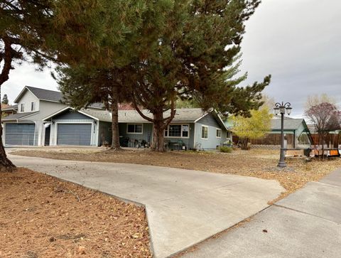 Photo of 20676 Morningstar Drive, Bend, OR 97701 (MLS # 220211832)