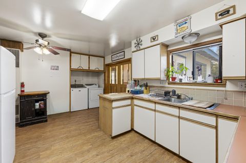 Tiny photo for 12342 Sun Forest Dr, La Pine, OR 97739 (MLS # 220217239)