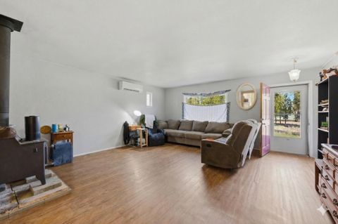 Tiny photo for 12342 Sun Forest Dr, La Pine, OR 97739 (MLS # 220217239)