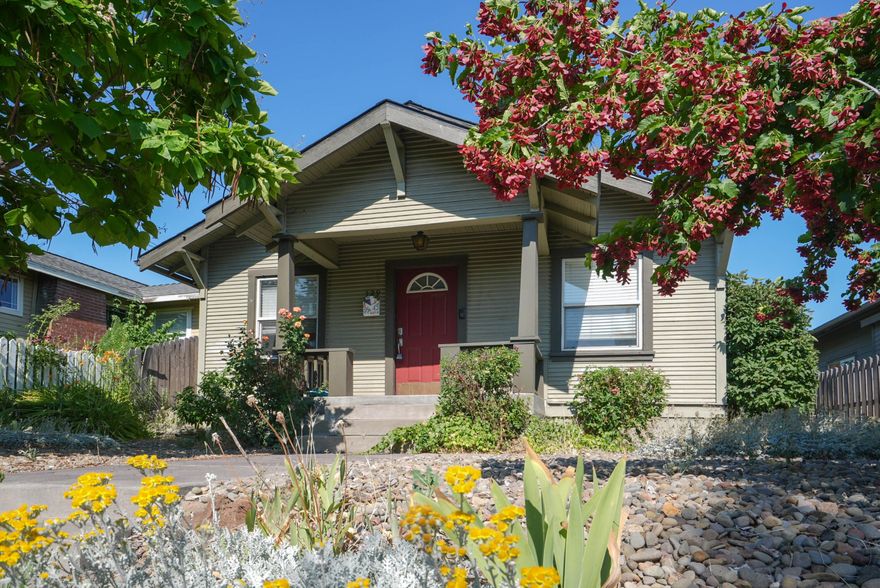 This cozy 2-bedroom, 1-bathroom bungalow offers comfortable living in a fantastic location.  Near Oregon Institute of Technology and Sky Lakes Medical Center, you'll enjoy the convenience of nearby shopping and essential services.
 Home features updated electrical systems, energy-efficient geothermal heating, and stainless-steel appliances that blend modern functionality with classic bungalow charm. Outside, you'll find a covered carport with lockable storage, additional parking on a gravel pad, and underground sprinklers on a timer for easy lawn maintenance. Enjoy outdoor living on the large paver patio or try your hand at gardening in the raised garden beds. Seller is a Licensed Oregon Real Estate Agent.