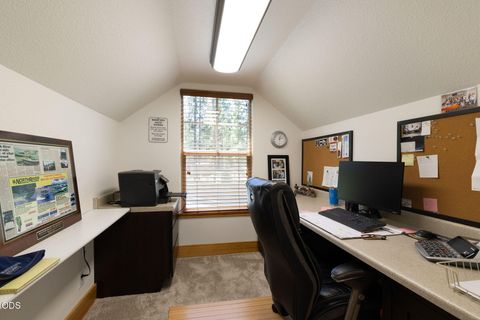 Tiny photo for 16969 Spring River Road, Bend, OR 97707 (MLS # 220222713)