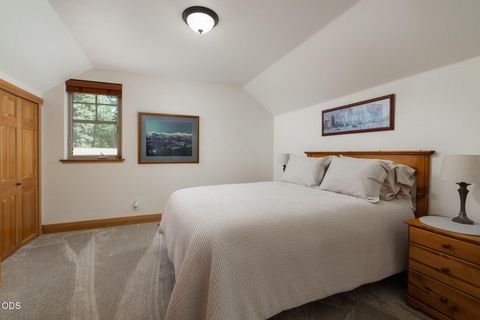 Tiny photo for 16969 Spring River Road, Bend, OR 97707 (MLS # 220222713)