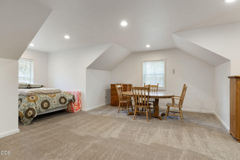 Tiny photo for 16969 Spring River Road, Bend, OR 97707 (MLS # 220222713)