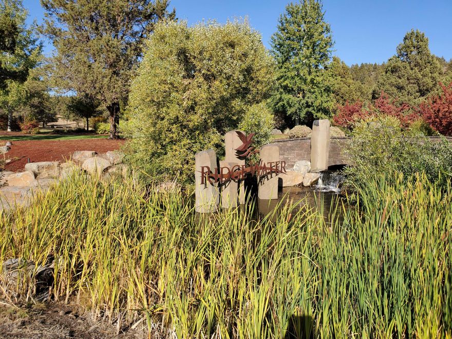 Fabulous views overlooking the Klamath Basin and Mt. Shasta to the south. Homesite is located within the highly desirable gated community of RidgeWater in the growing Southern Oregon town of Klamath Falls. The lot features a nice level build site, treed surroundings and a strong home value within the market. Birding and wildlife abound, with walking and riding trails within the subdivision.