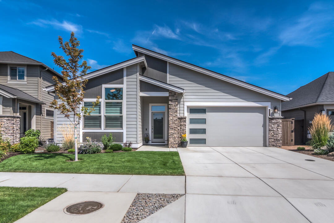 Triple Ridge - Residential