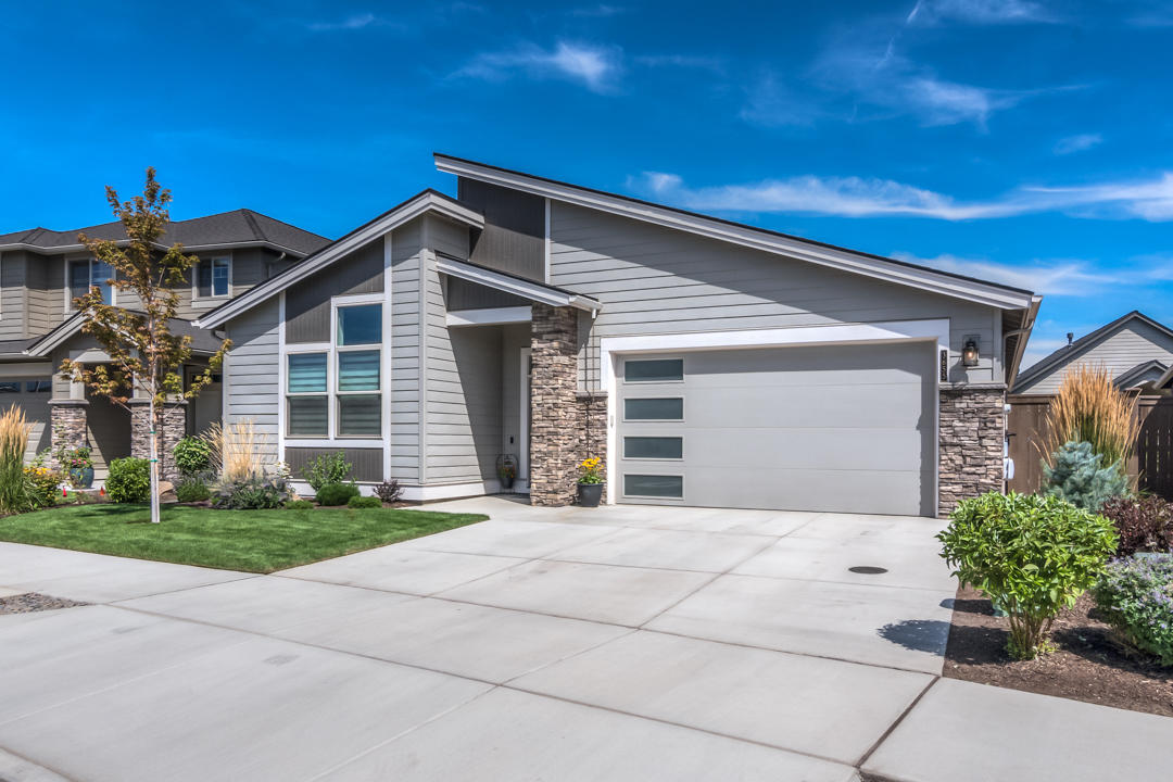 Triple Ridge - Residential