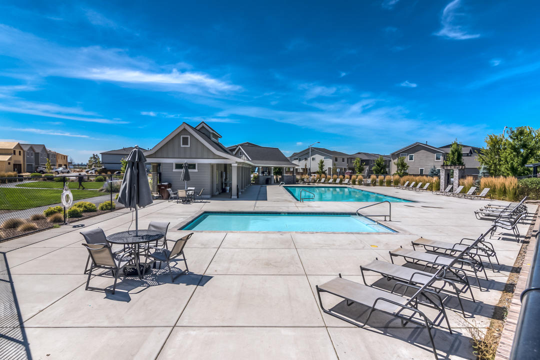 Triple Ridge - Residential