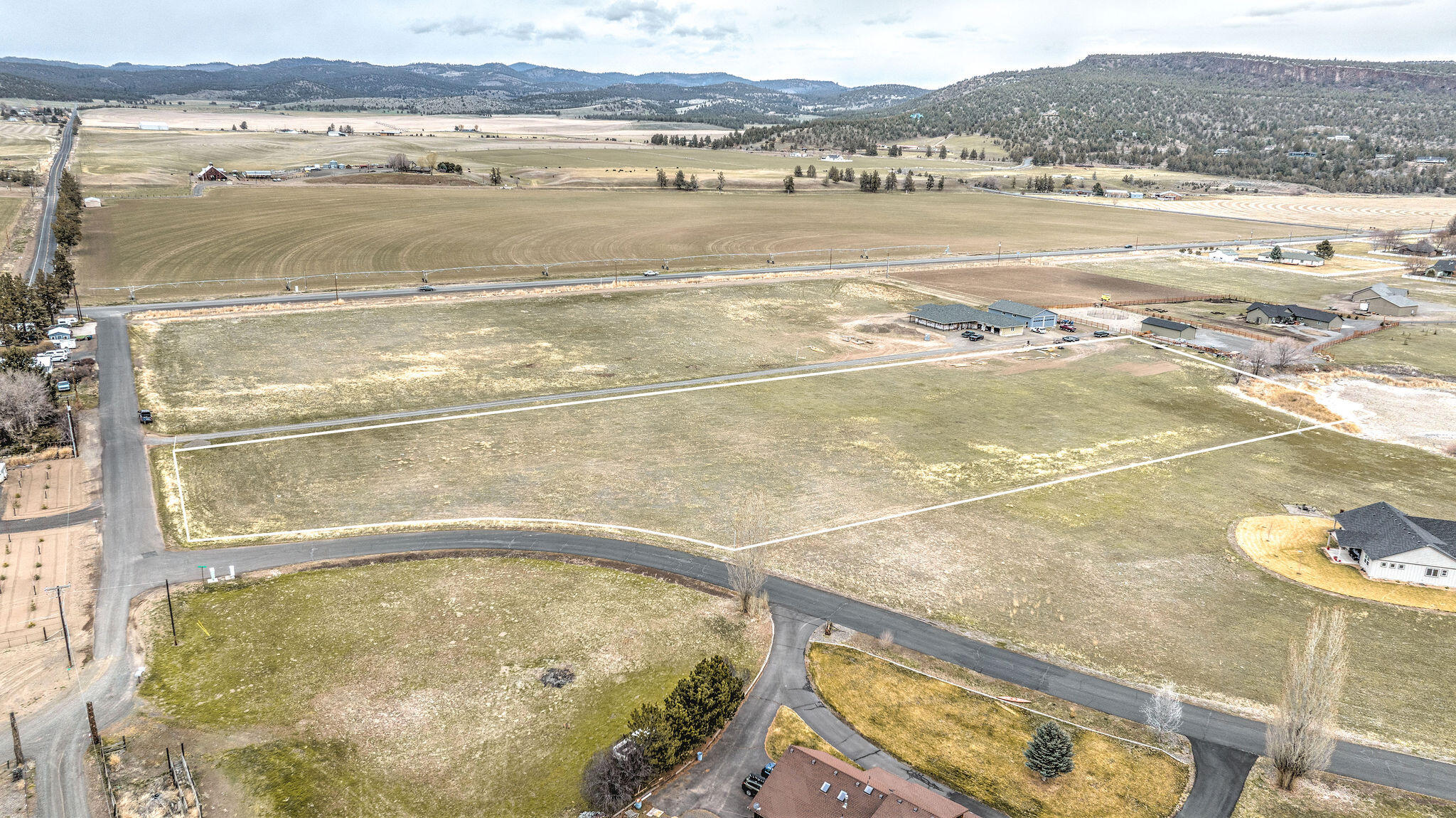 The Est at Ochoco Cr - Land