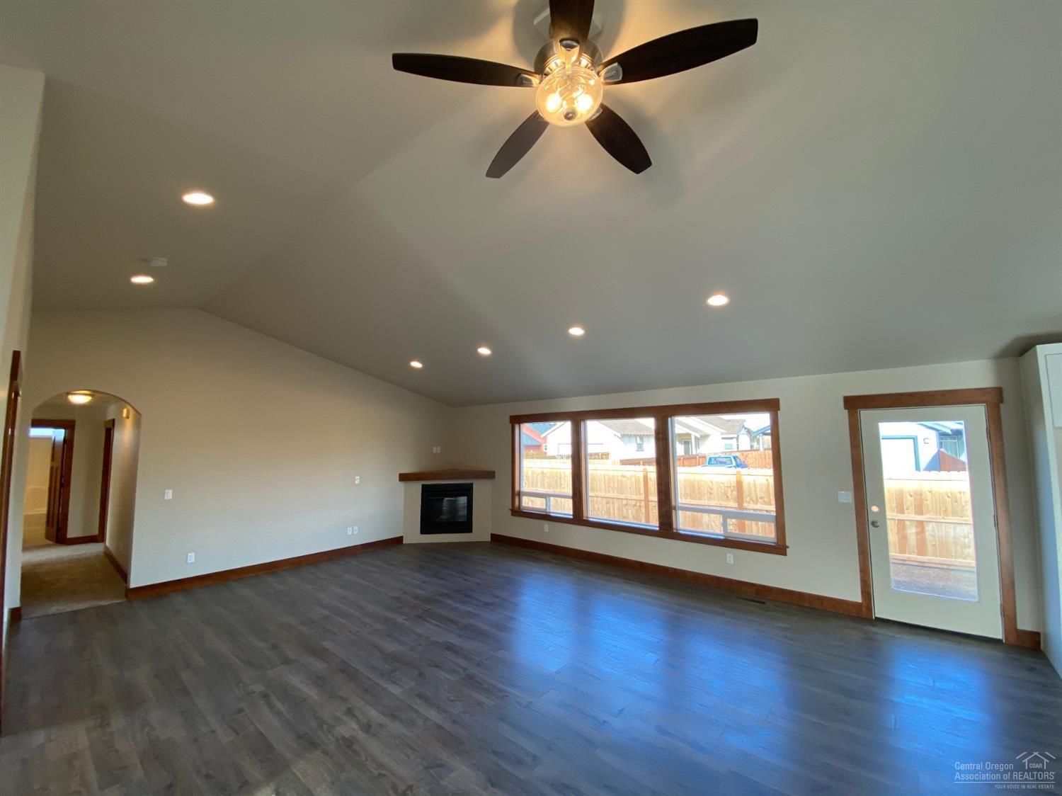 Poco Bella - Residential