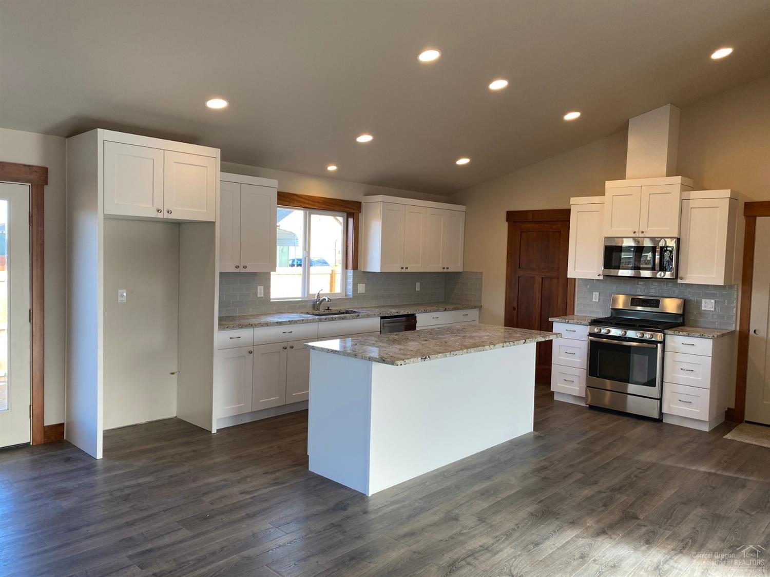 Poco Bella - Residential