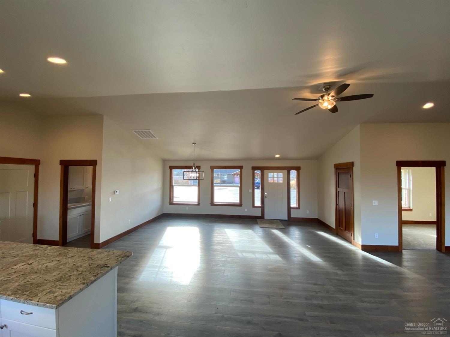 Poco Bella - Residential