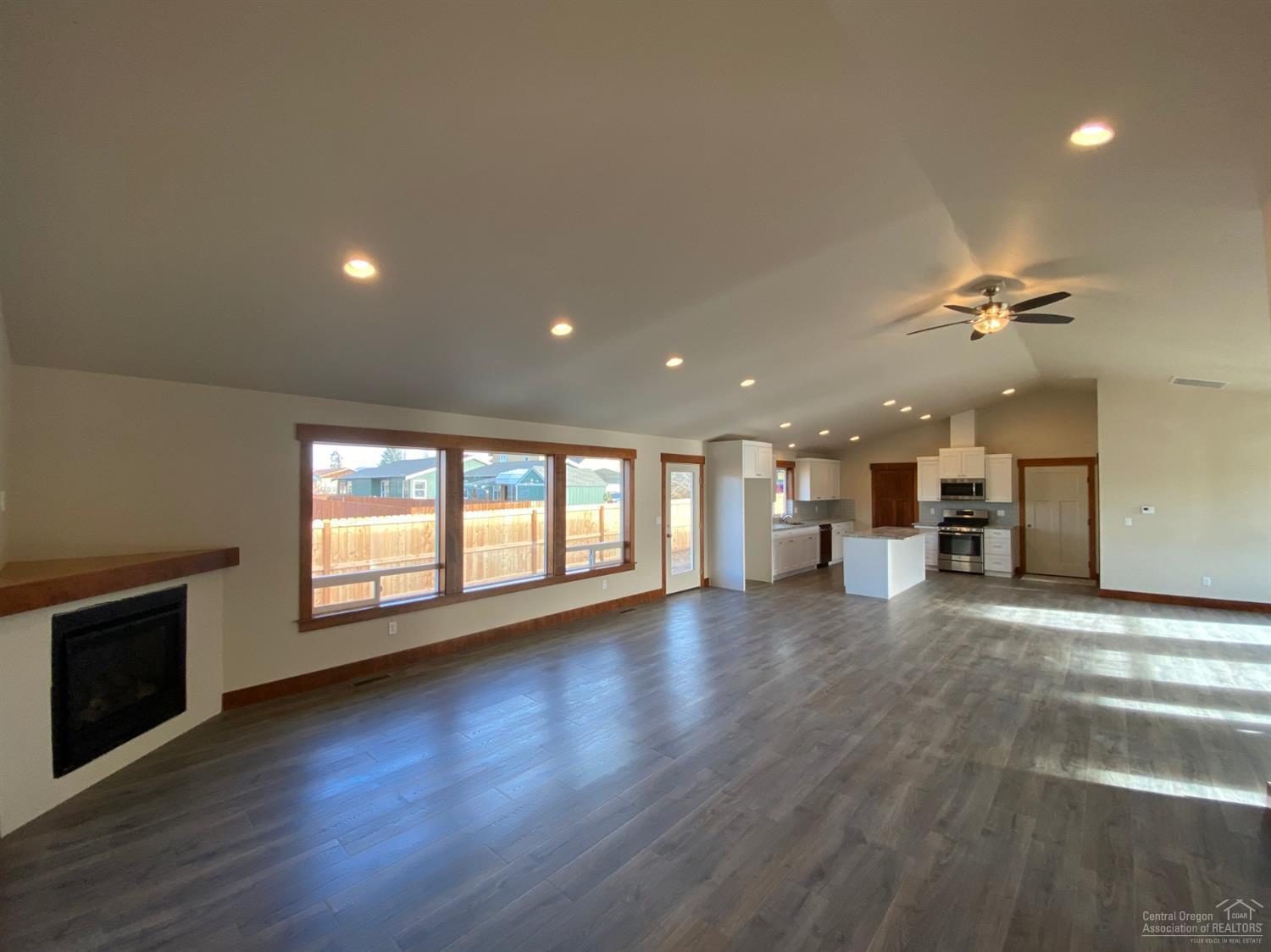 Poco Bella - Residential