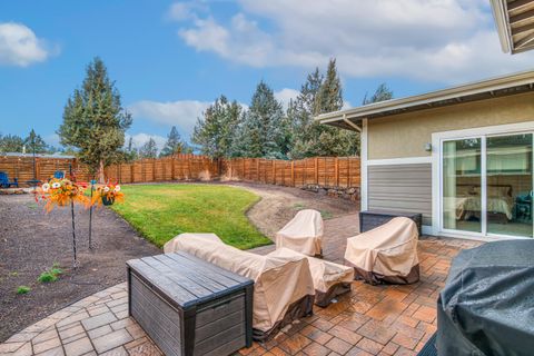 Tiny photo for 2233 NW Deschutes Place, Bend, OR 97703 (MLS # 220212902)