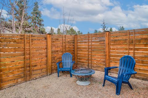 Tiny photo for 2233 NW Deschutes Place, Bend, OR 97703 (MLS # 220212902)