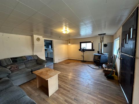 Tiny photo for 103 B Street, Seneca, OR 97873 (MLS # 220214299)