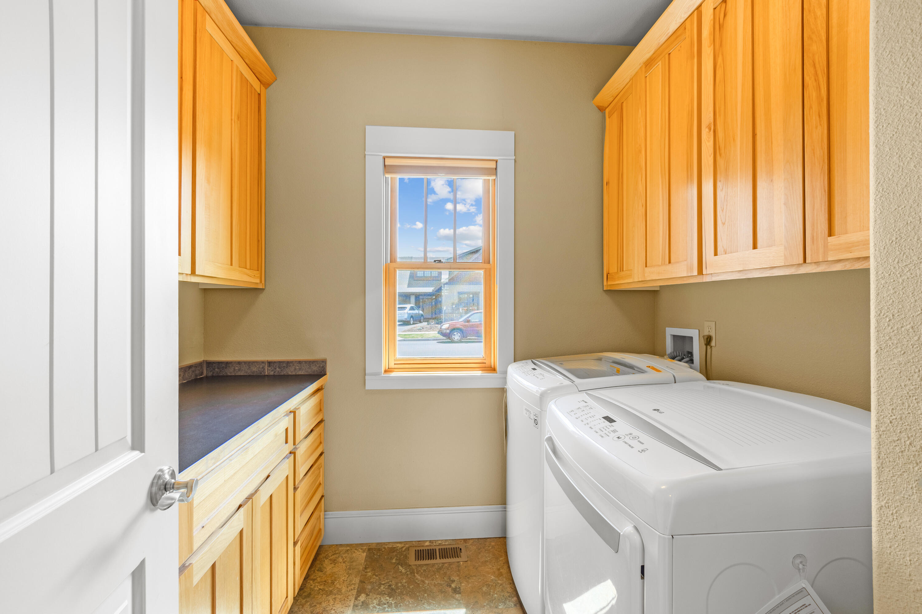 Pine Meadow Vill - Residential