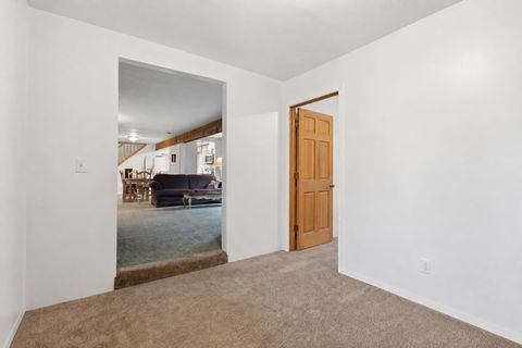 Tiny photo for 15789 Deedon Lane, La Pine, OR 97739 (MLS # 220221483)