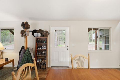 Tiny photo for 15789 Deedon Lane, La Pine, OR 97739 (MLS # 220221483)