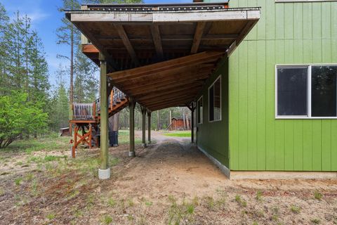 Tiny photo for 15789 Deedon Lane, La Pine, OR 97739 (MLS # 220221483)