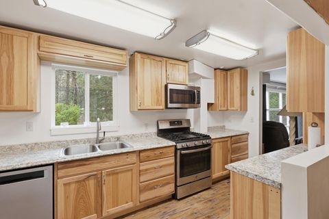 Tiny photo for 15789 Deedon Lane, La Pine, OR 97739 (MLS # 220221483)