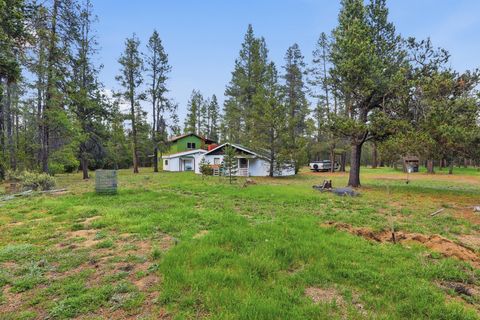 Tiny photo for 15789 Deedon Lane, La Pine, OR 97739 (MLS # 220221483)