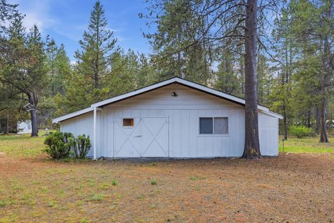 Tiny photo for 15789 Deedon Lane, La Pine, OR 97739 (MLS # 220221483)