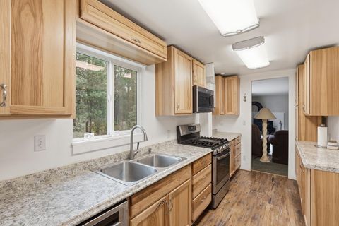 Tiny photo for 15789 Deedon Lane, La Pine, OR 97739 (MLS # 220221483)